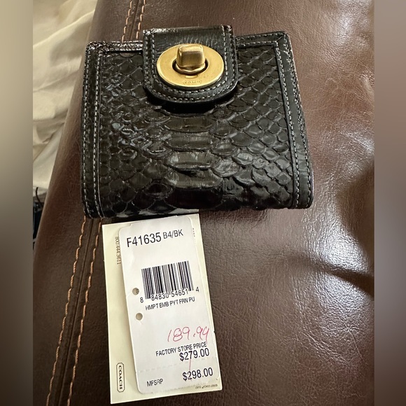 Coach Hampton Embossed Python Black Patent Leather and Matching French Wallet - Picture 6 of 10